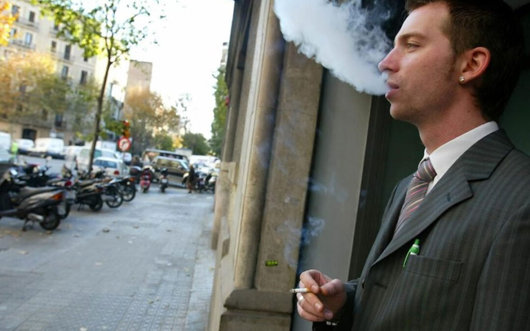 La Audiencia Nacional defiende descontar las pausas del café o para fumar de la jornada laboral